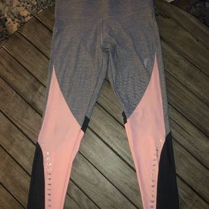 yoga pants